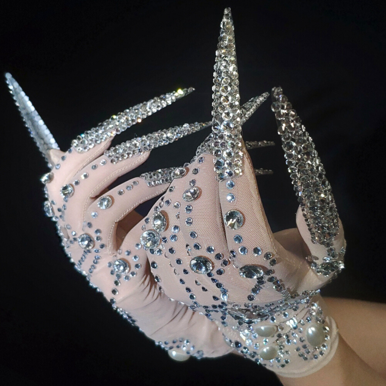 Party Gloves: Flash Spark